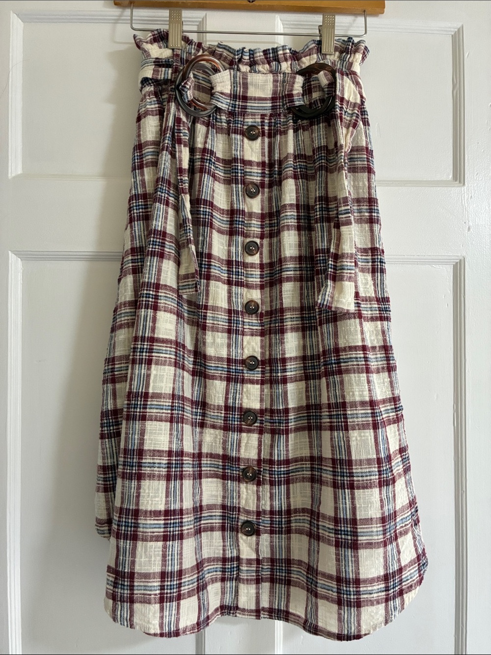 Moon River Plaid Button-Front Paperbag Waist Skirt in Burgundy and Cream Size XS